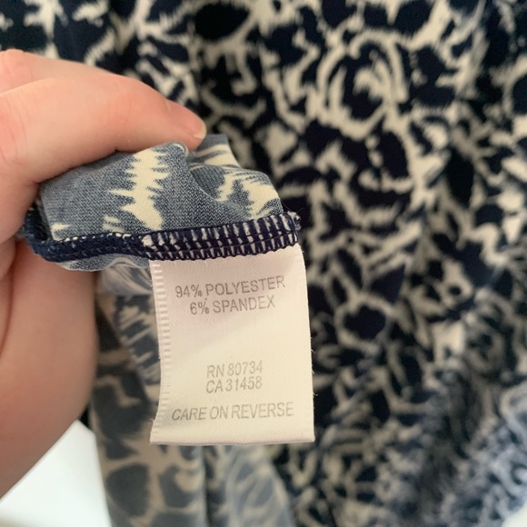 BCBGMaxAzria white & navy wrap dress size M - Picture 8 of 13